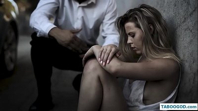 Kinky nyaya: musikana asina pekugara achiri kuyaruka